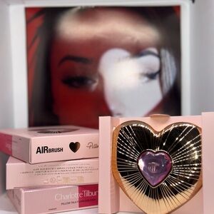 Charlotte Tilbury Heart-Shaped Makeup Set - setting and blush